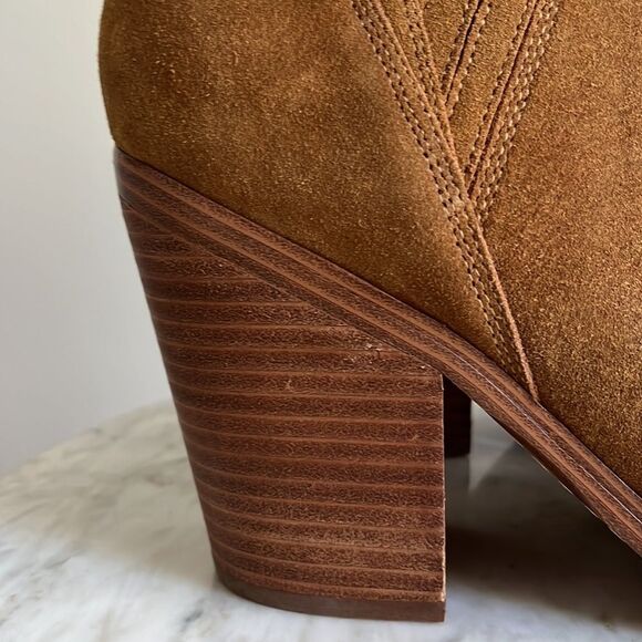 Marc Fisher Pointed Toe Teona Chelsea Bootie in Tan Suede, size 11, NWOB - Picture 7 of 11